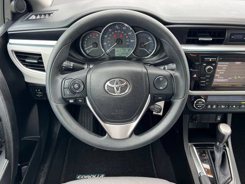 Used 2015 Toyota Corolla LE FWD image 14