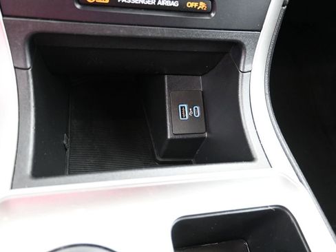 Used 2024 Ford Edge SEL image 16