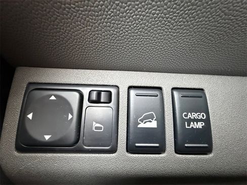 Used 2018 Nissan Frontier SV image 26