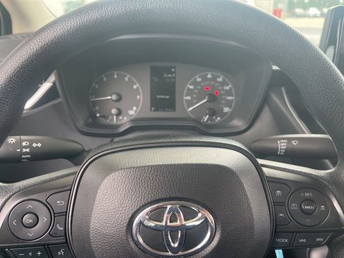 Used 2024 Toyota Corolla LE FWD image 11