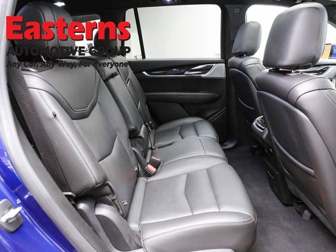 Used 2023 Cadillac XT6 Premium Luxury image 25