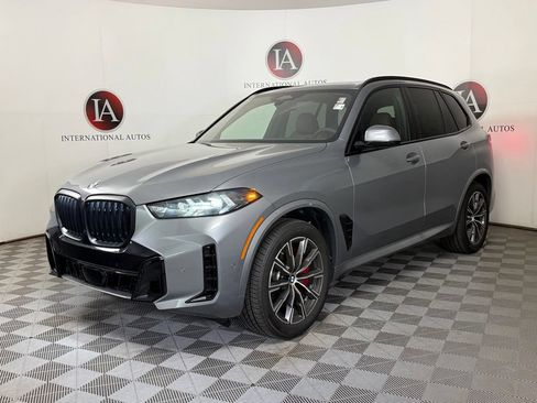 New 2026 BMW X5 xDrive40i w/ M Sport Package AWD/4WD image 3