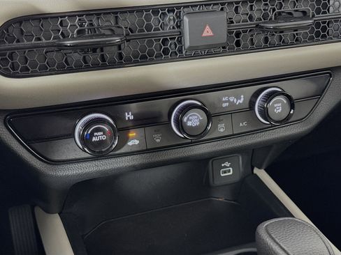 Certified 2023 Honda HR-V LX image 15