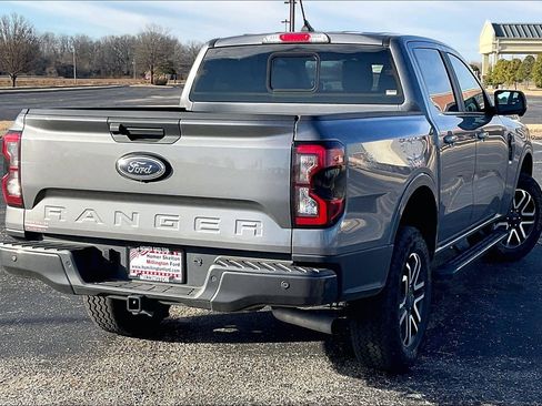 Used 2024 Ford Ranger Lariat w/ FX4 Off-Road Package image 4
