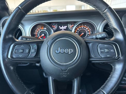 Used 2022 Jeep Gladiator Overland AWD/4WD image 26