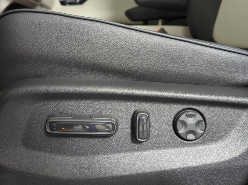 New 2026 Honda Odyssey Elite image 12