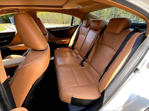 Used 2024 Lexus ES 350 Ultra Luxury w/ Accessory Package (Z2) FWD image 35