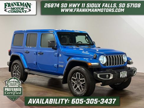 Used 2024 Jeep Wrangler Unlimited Sahara w/ Technology Group AWD/4WD image 1