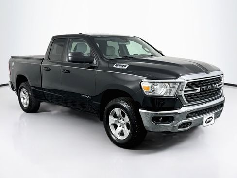 Used 2022 RAM 1500 Big Horn AWD/4WD image 2