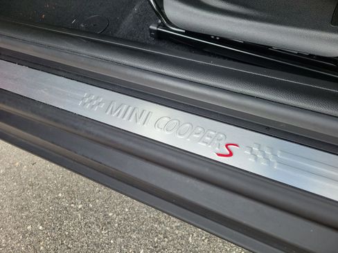 Used 2022 MINI Cooper S w/ Premium Package FWD image 13