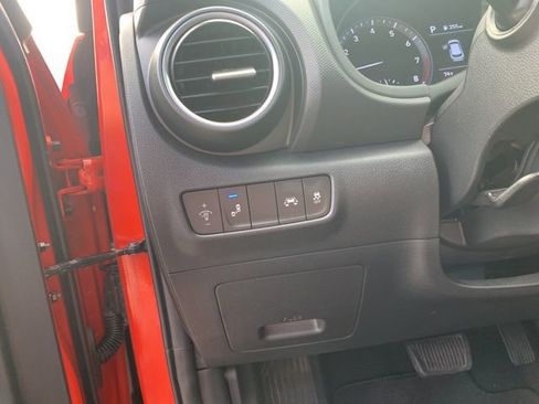 Used 2019 Hyundai Kona SEL image 22