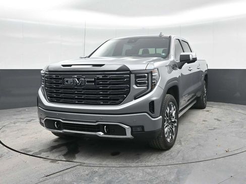 Used 2025 GMC Sierra 1500 Denali Ultimate image 5