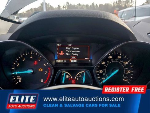Used 2019 Ford Escape SE image 18