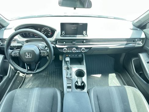 Used 2025 Honda Civic Sport image 13