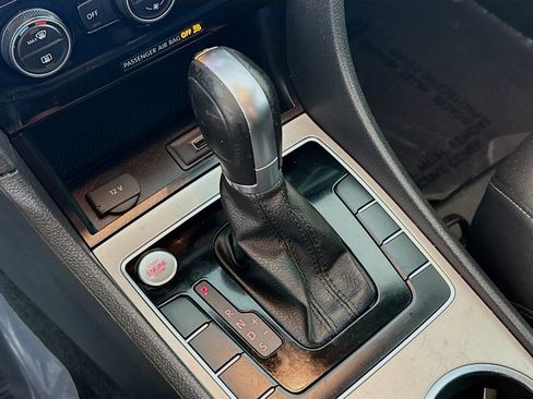 Used 2020 Volkswagen Passat 2.0T SE image 20