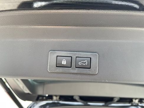 Used 2023 Subaru Ascent Limited w/ Technology Package AWD/4WD image 22