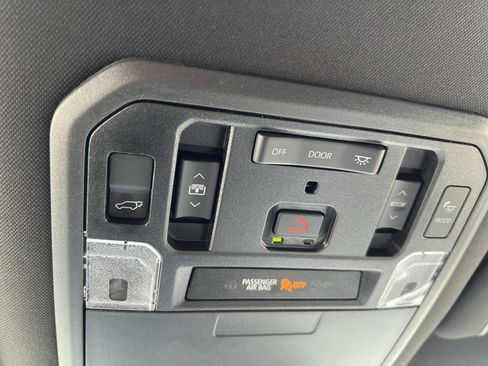 Used 2026 Toyota Sequoia Platinum AWD/4WD image 16