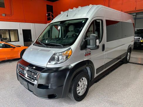 Used 2017 RAM ProMaster 2500 w/ Premium Appearance Group image 7