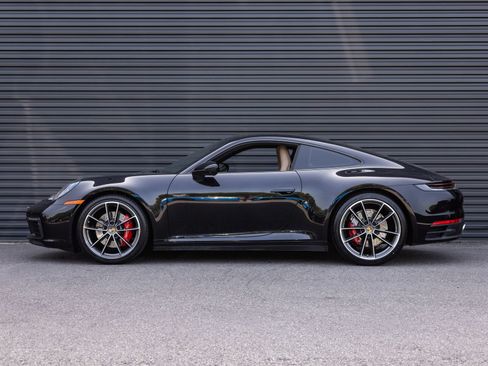 Certified 2021 Porsche 911 Carrera S RWD image 2