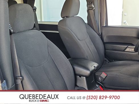 Used 2017 Jeep Wrangler Sport AWD/4WD image 29