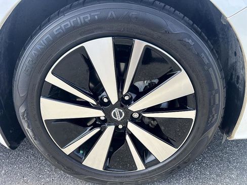 Certified 2021 Nissan Altima 2.5 SV image 12