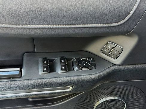 Used 2024 Ford Expedition Max XLT image 29