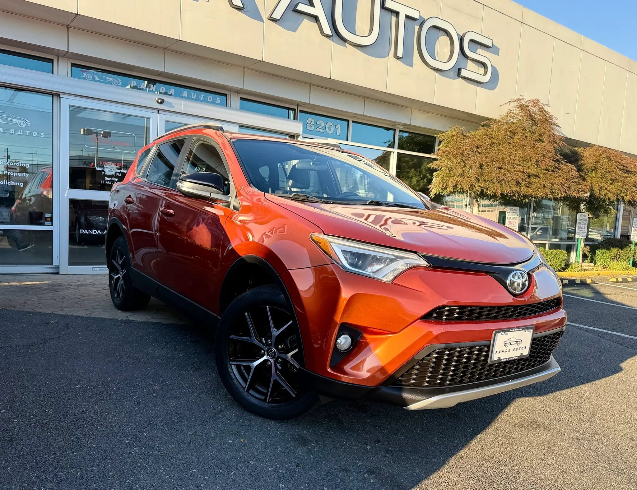 Used 2016 Toyota RAV4 SE AWD/4WD image 1