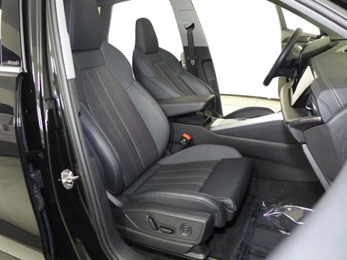 Used 2025 Audi Q5 Premium Plus w/ Premium Plus AWD/4WD image 19