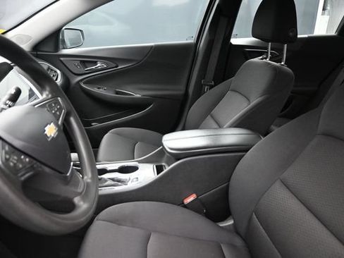 Used 2024 Chevrolet Malibu LT FWD image 33