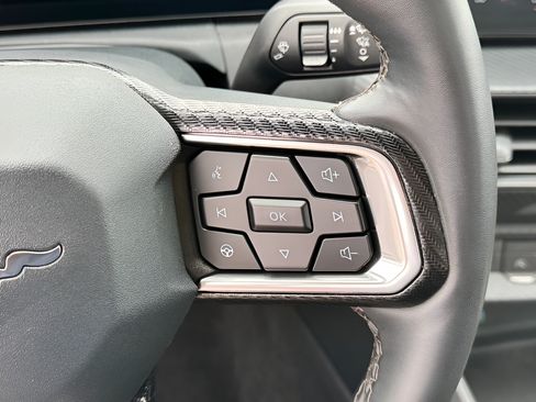Used 2025 Ford Mustang Coupe RWD image 17