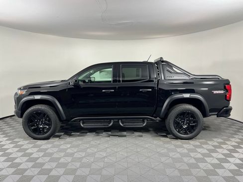 New 2025 Chevrolet Colorado Trail Boss w/ Midnight Edition AWD/4WD image 4