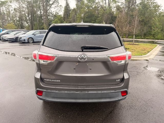 Used 2016 Toyota Highlander Plus FWD image 19
