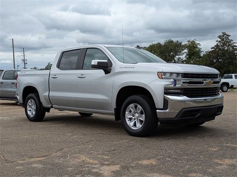 Used 2022 Chevrolet Silverado 1500 LT image 2