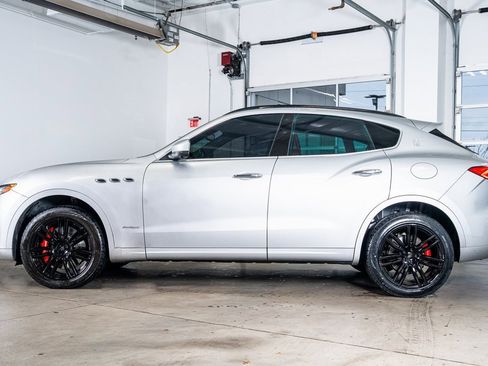 Used 2018 Maserati Levante S GranSport image 8