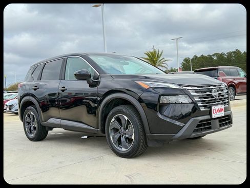 Used 2025 Nissan Rogue SV image 5