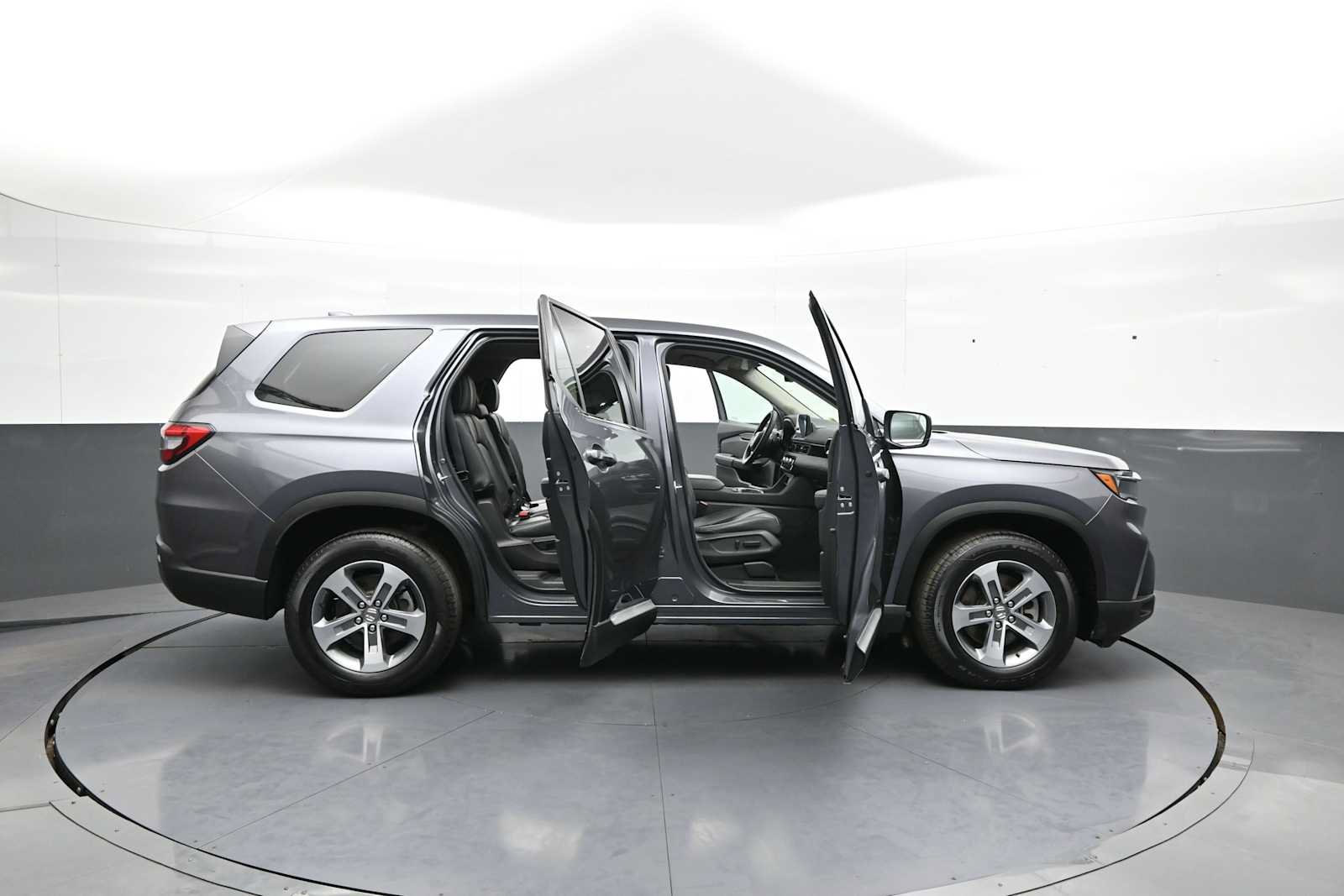 Used 2023 Honda Pilot EX-L image 43