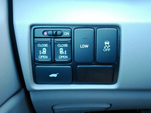 Used 2015 Honda Odyssey EX-L image 42