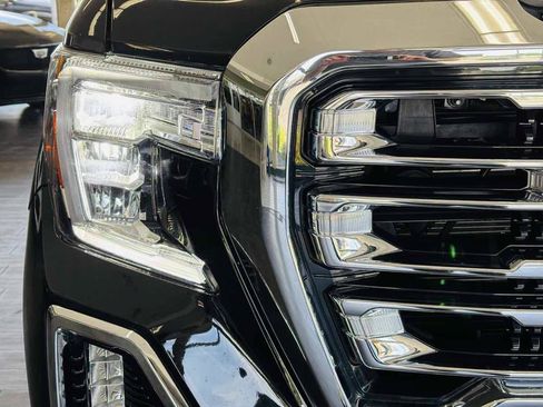 Used 2022 GMC Sierra 1500 SLT w/ SLT Premium Plus Package AWD/4WD image 24