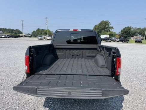 Used 2017 Ford F150 XLT w/ Equipment Group 302A Luxury AWD/4WD image 15