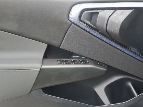 Certified 2025 BMW X3 xDrive30i w/ Premium Package image 13