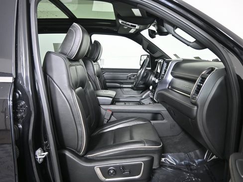 Used 2019 RAM 1500 Limited image 15