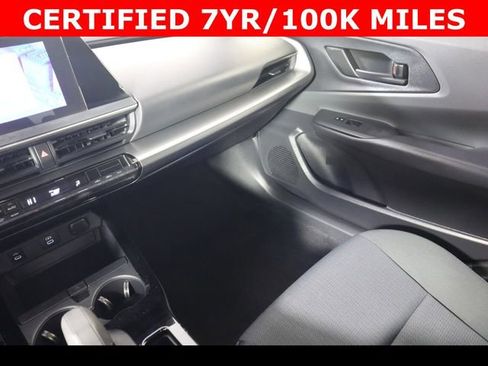 Used 2024 Toyota Prius LE image 14