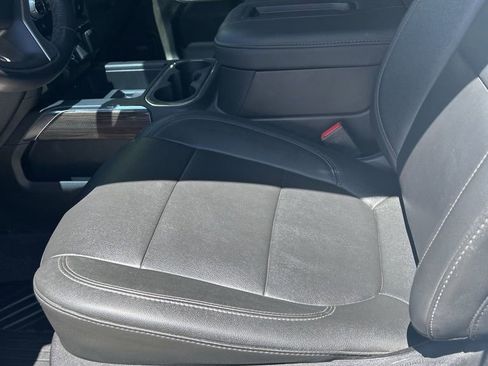 Certified 2022 Chevrolet Silverado 1500 LT Trail Boss w/ Convenience Package II AWD/4WD image 9