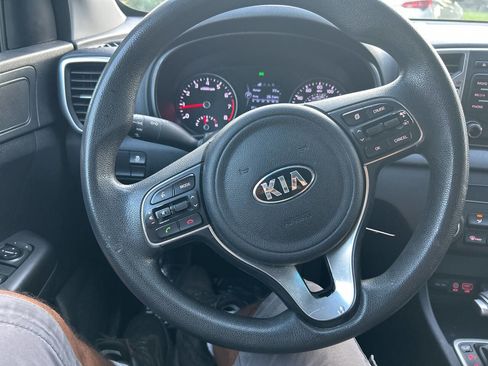 Used 2018 Kia Sportage LX image 21