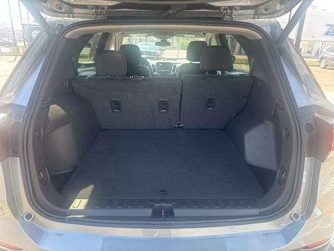 Used 2023 Chevrolet Equinox LT image 12