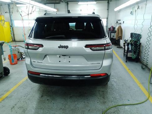 Used 2021 Jeep Grand Cherokee L Limited image 5