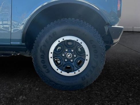 Used 2022 Ford Bronco Badlands w/ Sasquatch Package image 13