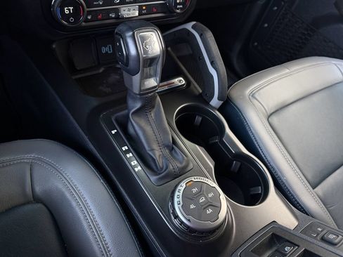 Used 2021 Ford Bronco First Edition AWD/4WD image 18