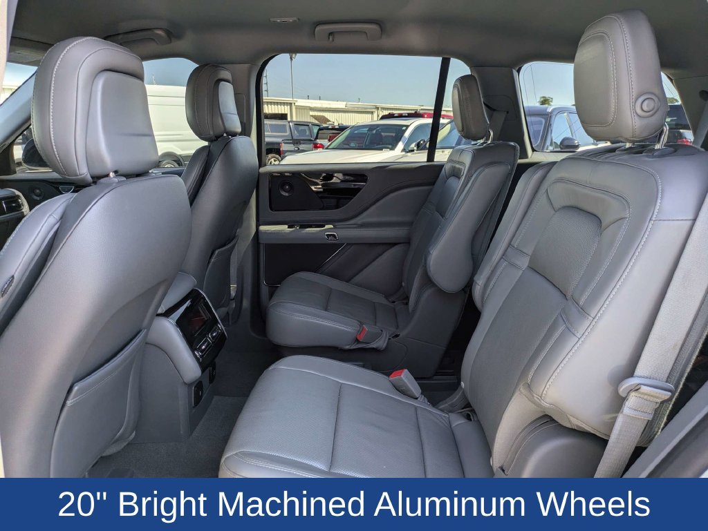 Used 2020 Lincoln Aviator Reserve w/ Elements Package Plus RWD image 15