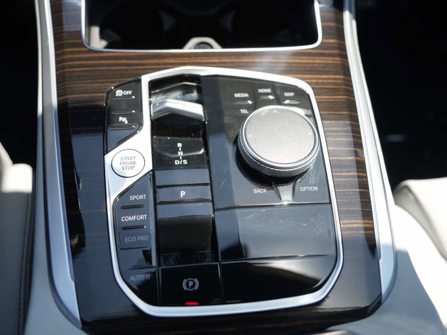 Used 2025 BMW X5 sDrive40i w/ M Sport Package RWD image 19